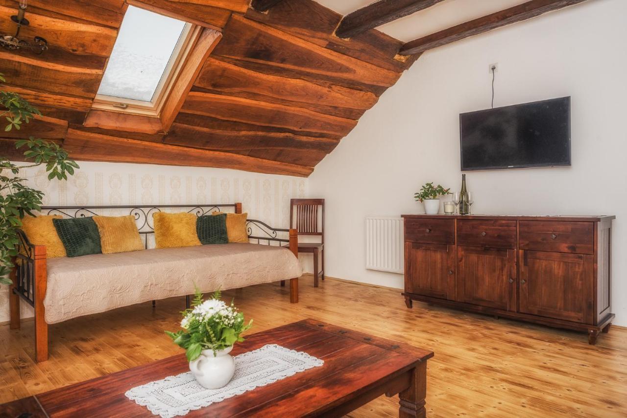 Tri Mudraca Inn Karanac Zewnętrze zdjęcie
