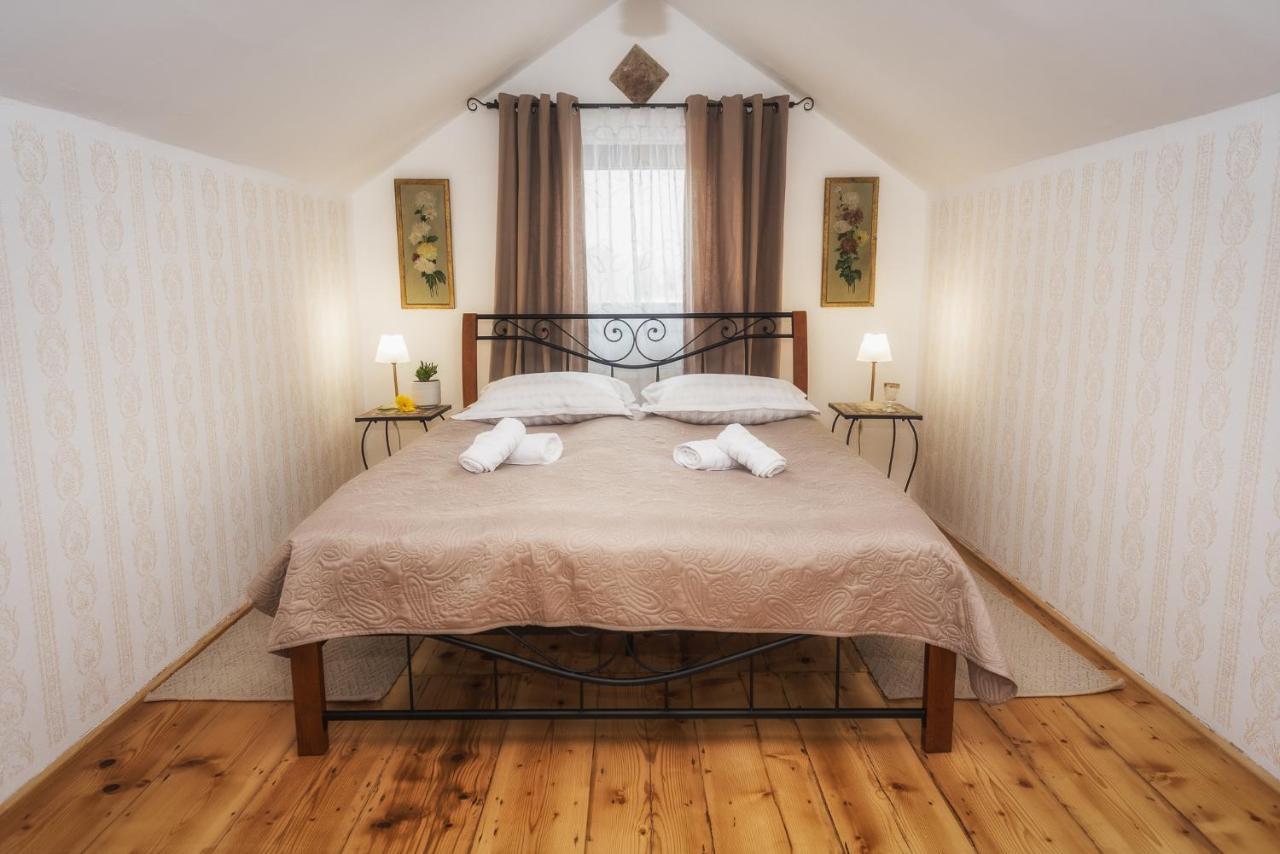 Tri Mudraca Inn Karanac Zewnętrze zdjęcie